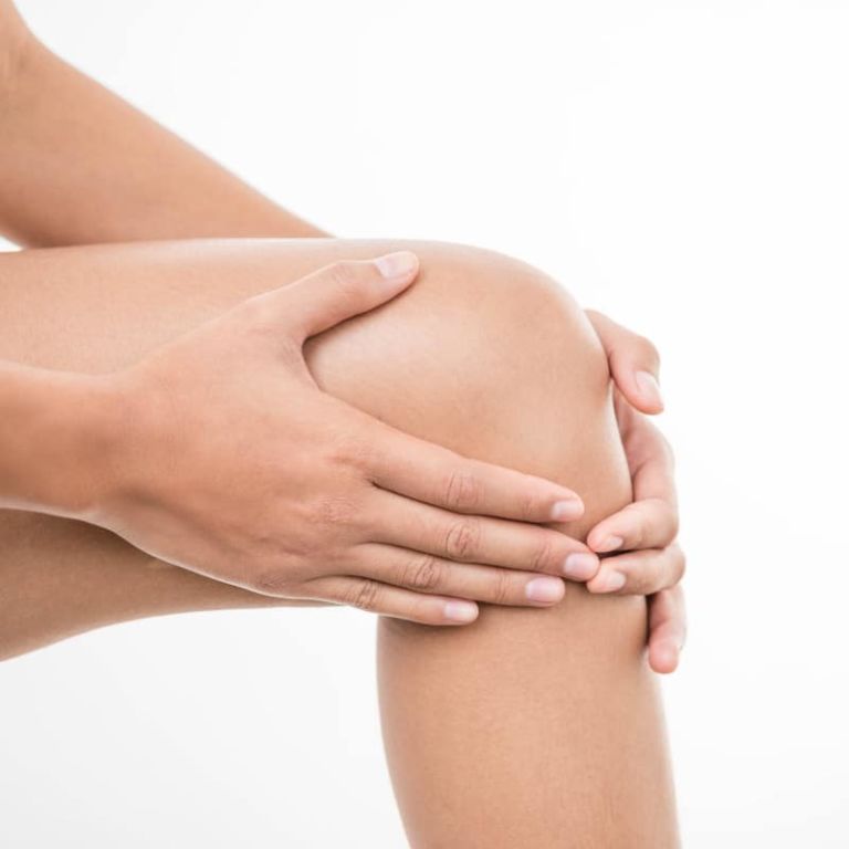 cracking-knee-exercises-header-image-13082021-liebscherbracht