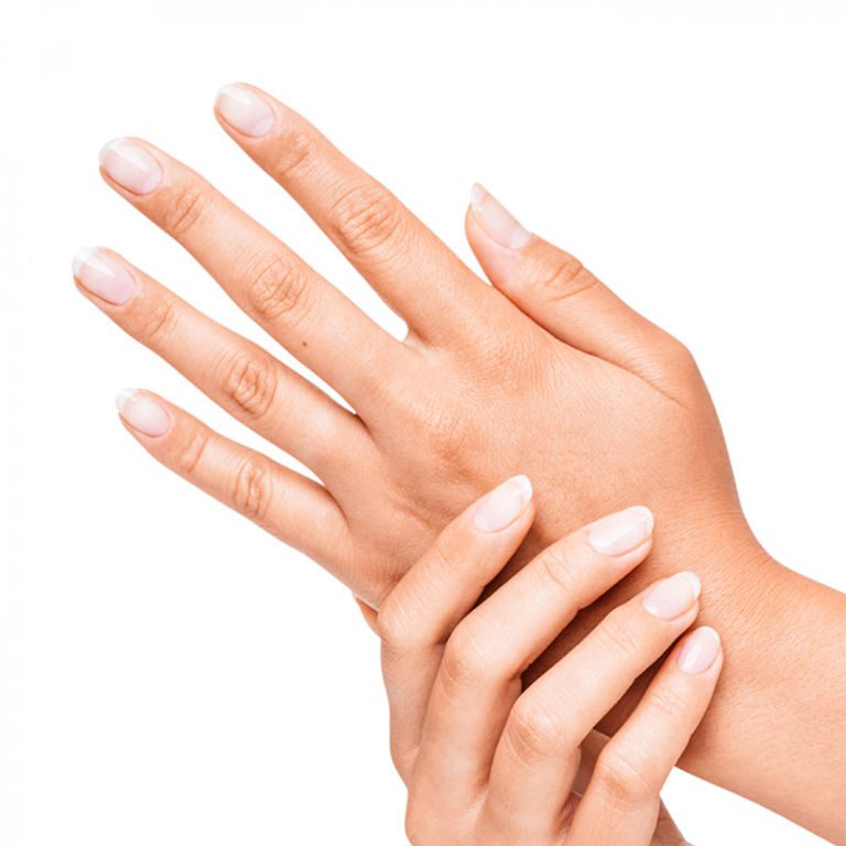 gelish-structure-gel-clear-handshot2-1000x1000